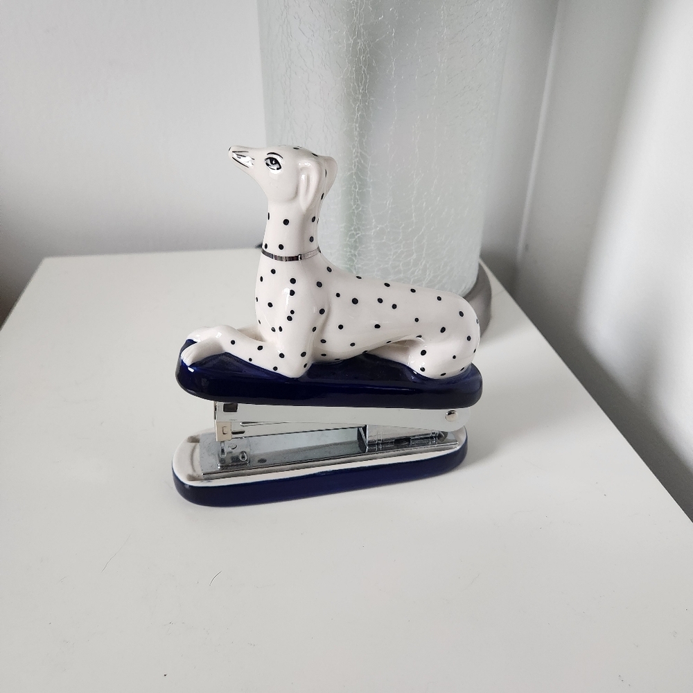 NWOT Anthropologie | Ceramic Staffordshire-Style Reclining Dalmatian Dog Stapler - Picture 3 of 6